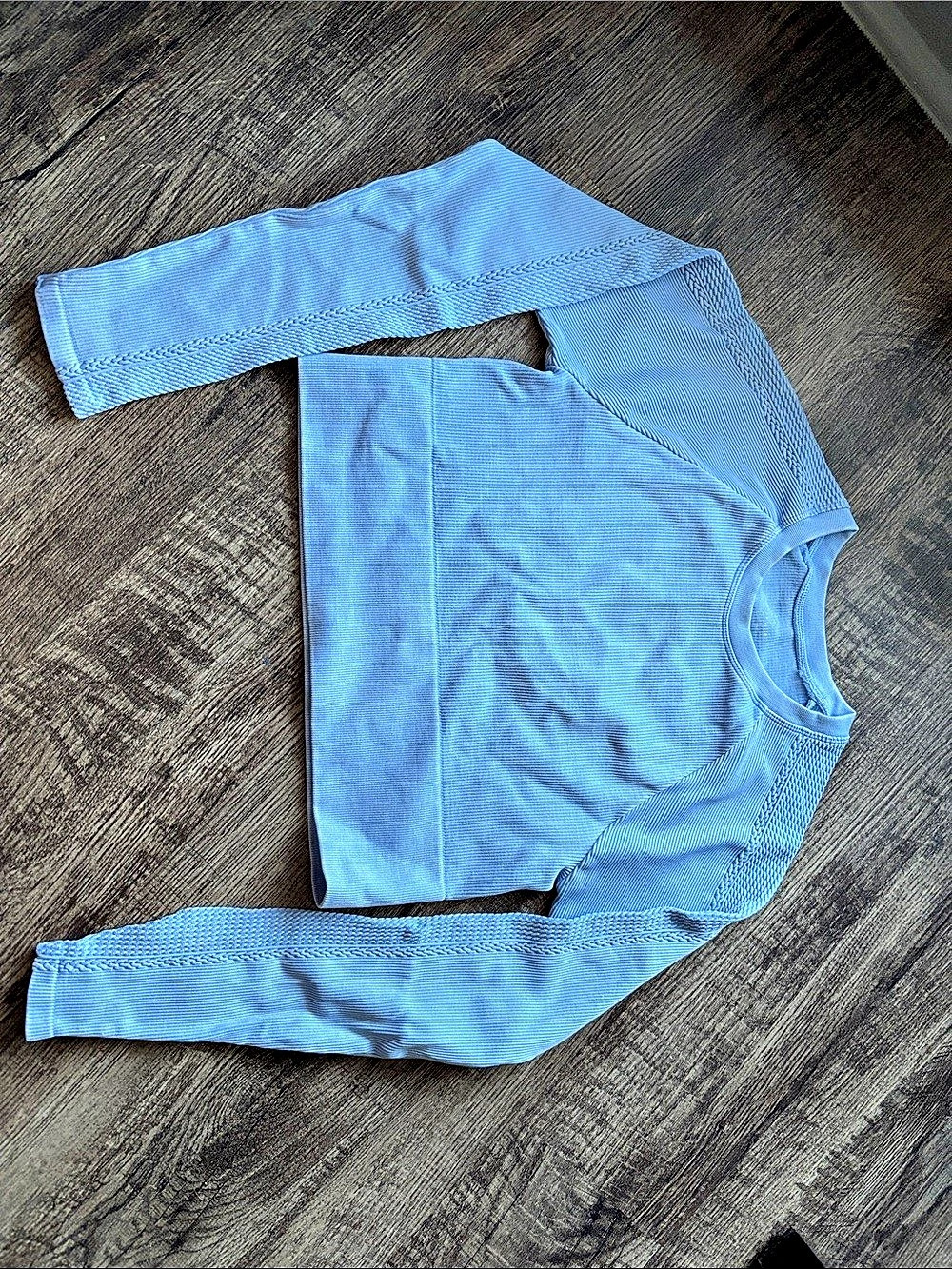 Offline by Aerie Cropped Long Sleeve Top - Blue, Size Medium